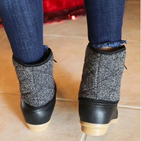 NEW SIZES**LADIES QUILTED GREY/BLACK DUCK … - Picture 3 of 7